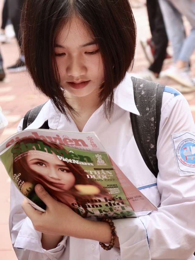 Teen THPT háo hức trải nghiệm “Một ngày làm sinh viên” tại trường Đại học Sao Đỏ ảnh 9