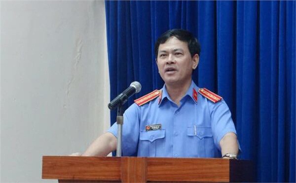 Nguyên Phó Viện trưởng VKSND Đà Nẵng ép hôn, sàm sỡ bé gái trong thang máy lên tiếng ảnh 1