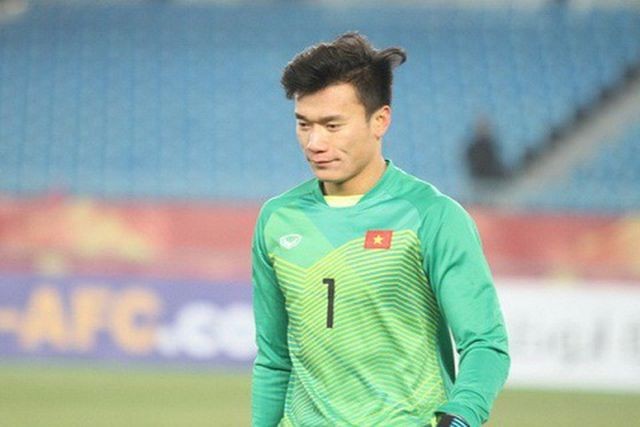 Thủ môn Bùi Tiến Dũng có nguy cơ mất chỗ tại SEA Games 2019 ảnh 1
