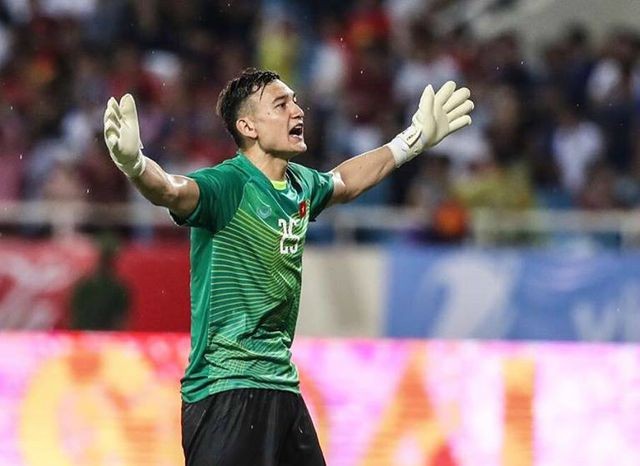 Thủ môn Bùi Tiến Dũng có nguy cơ mất chỗ tại SEA Games 2019 ảnh 2