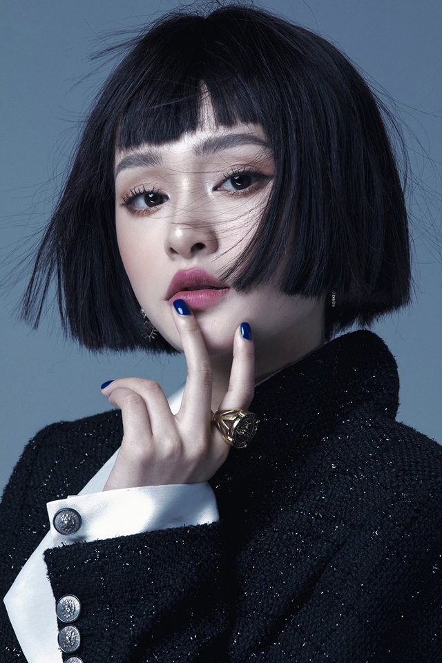 Nữ ca sĩ Hiền Hồ bất ngờ tung ảnh cưới với chàng trai lạ mặt khiến khán giả xôn xao ảnh 2