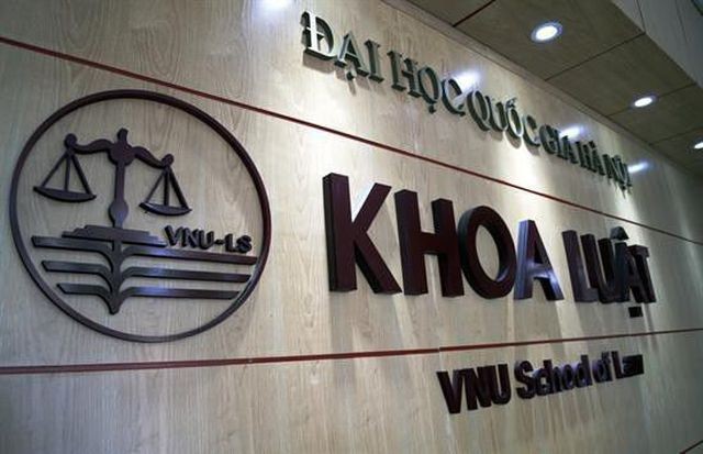 Khoa Luật, ĐH QGHN xin lỗi thí sinh vì công bố 4 mã ngành tuyển sinh chưa chính xác ảnh 1