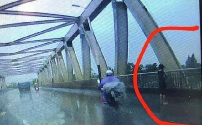 Tin nhắn cuối cùng của nữ sinh lớp 12 nhảy cầu: "Em không muốn sống nữa, nó phải chịu trách nhiệm" ảnh 2