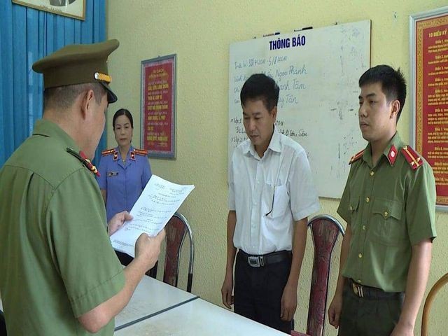 Á khoa "gian lận" điểm thi vẫn đang theo học tại trường ĐH Sư phạm Hà Nội ảnh 1