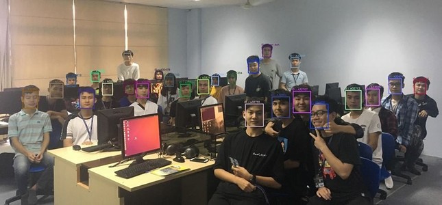 Trường ĐH đầu tiên ở Việt Nam điểm danh bằng nhận diện khuôn mặt: Đố cúp học được! ảnh 1