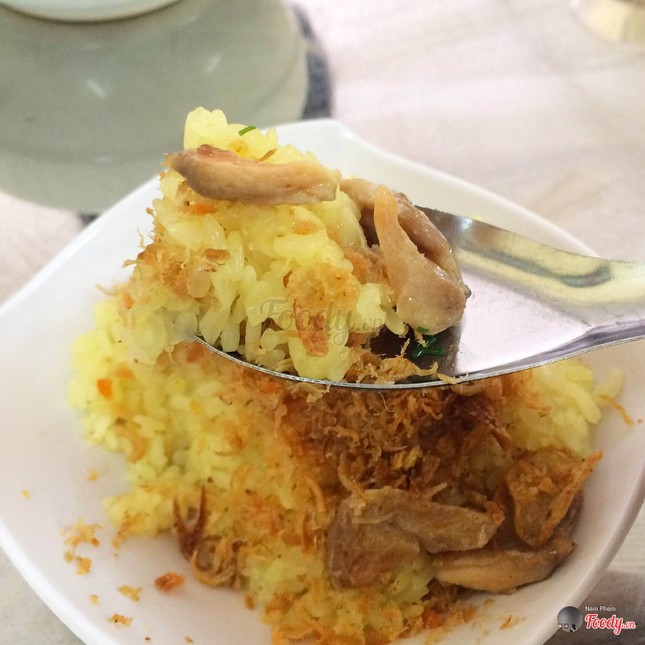 Hà Nội: Thử ngay cháo, xôi, bún cá hồi ngon ngọt trên phố Kim Ngưu ảnh 2