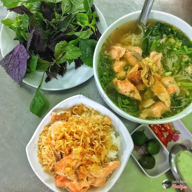 Hà Nội: Thử ngay cháo, xôi, bún cá hồi ngon ngọt trên phố Kim Ngưu ảnh 6