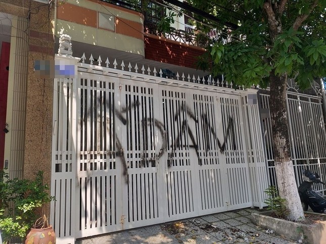 Tâm thư của vợ ông Hữu Linh gây tranh cãi: "Nếu không thể lên tiếng tử tế thì hãy im lặng" ảnh 2