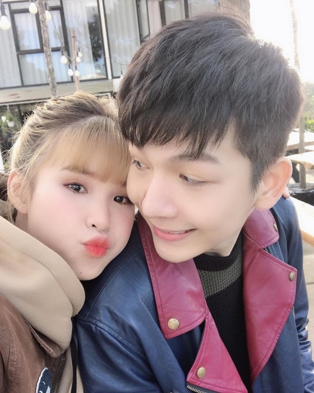 Khởi My - Kelvin Khánh tiếp tục thể hiện độ "lầy" khi quay clip du lịch chỉ với một biểu cảm! ảnh 2