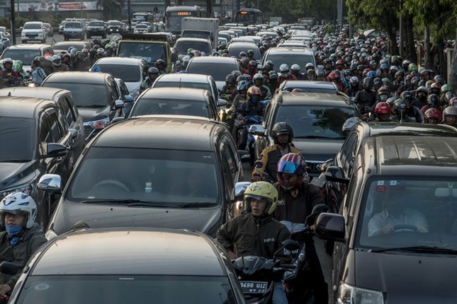 Kẹt xe ở Jakarta gây thiệt hại nghiêm trọng về kinh tế, Indonesia quyết định dời thủ đô ảnh 1