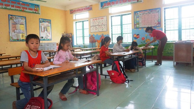 Sau vụ xông vào trường chém chết học sinh: Chỉ có 89 học sinh đến lớp ảnh 1