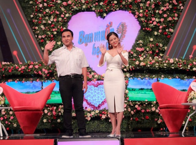 MC Cát Tường bật khóc chia sẻ về việc bị cắt hợp đồng dẫn chương trình "Bạn muốn hẹn hò" ảnh 2