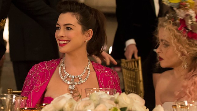 Lily Collins đã có một đêm Met Gala chẳng khác nào nhân vật trong "Ocean's 8" ảnh 2