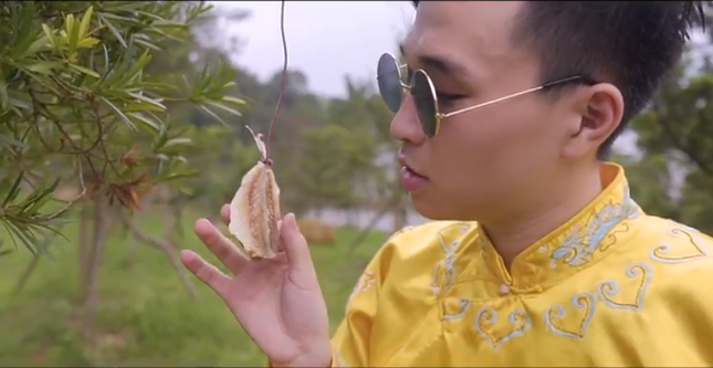 Chi Pu làm "Anh ơi ở lại" buồn rơi nước mắt, bản parody của teen Quảng Ninh lại hài hết nấc! ảnh 5