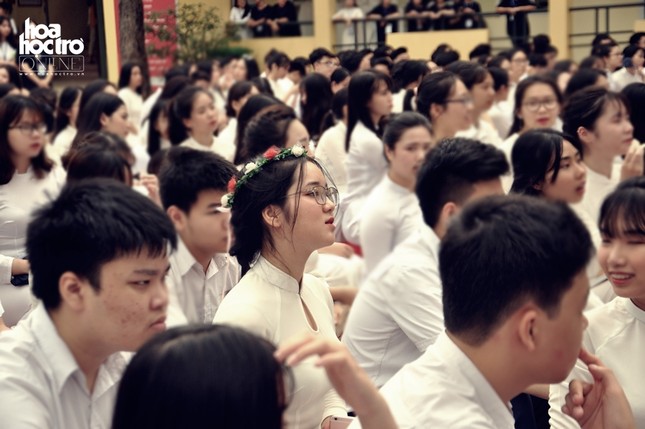 Hà Nội: Buổi chào cờ cuối cùng nhiều cảm xúc của teen 12 ở ngôi nhà chung Yên Hòa ảnh 2
