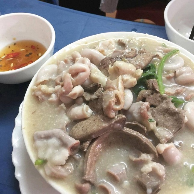 Thời tiết Hà Nội mát mẻ đẹp nao lòng, sao không tranh thủ đi làm bát cháo ảnh 14