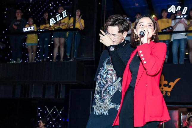Ali Hoàng Dương “dụ dỗ” thành công sư phụ Thu Minh song ca trong album đầu tay ảnh 5