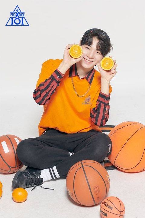 Gia đình các thí sinh Produce X 101 làm đủ mọi cách để con em mình được bình chọn ảnh 2