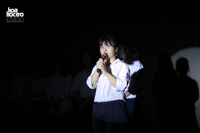Lễ trưởng thành trong mưa của teen Yên Hòa: Chúng mình hãy bay xa hơn cả mây trời! ảnh 3