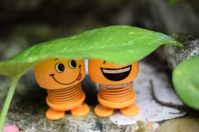 “Emoji lò xo xâm chiếm Trái Đất” đang hot tới độ nào? ảnh 6
