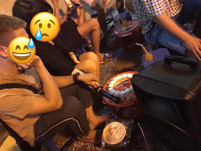 Thanh niên bị bạn gái phản bội vẫn làm lễ chia tay, bỏ người yêu trong "văn minh" ảnh 2