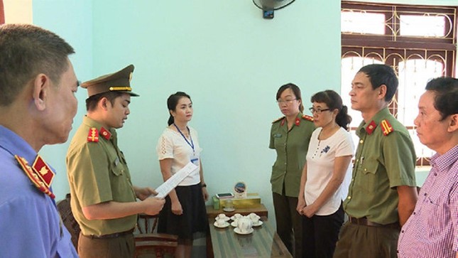 Cả Ban Giám đốc Sở GD-ĐT Sơn La "nhúng chàm" ảnh 1