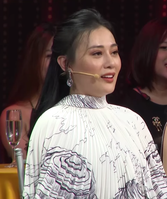 Vừa vào Hè, loạt sao Việt đã liên tục khiến fan lo lắng với ngoại hình thay đổi "khác lạ" ảnh 5