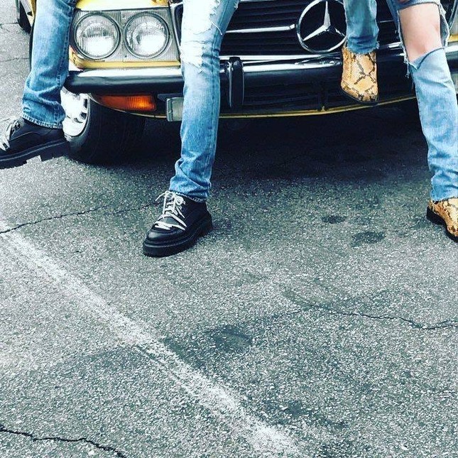 Đúng như fan dự đoán, Sehun và Chanyeol (EXO) sẽ "song kiếm hợp bích" vào tháng 7 ảnh 2