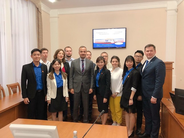 Đại biểu thanh niên Việt Nam đối thoại cùng đại diện Cơ quan Thanh niên Liên bang Nga ảnh 6