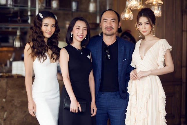 Diễn viên Sam lần đầu hội ngộ MC Nguyên Khang sau khi cả hai rời "Confetti Việt Nam" ảnh 3