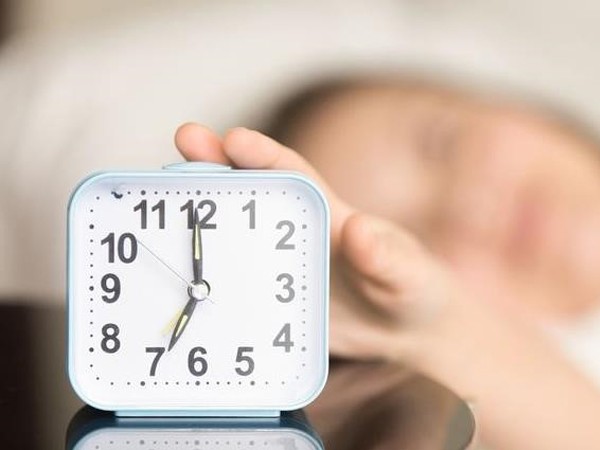 Nếu thường xuyên hoãn báo thức buổi sáng, đây là cảnh báo cho bạn ảnh 1