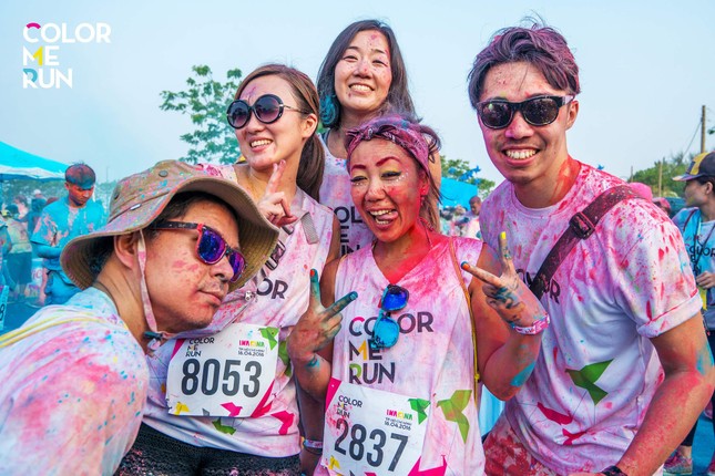 Chơi gì cuối tuần: "Bung xõa" trên đường chạy sắc màu, sôi động với nhạc kịch "made in Vietnam" ảnh 3