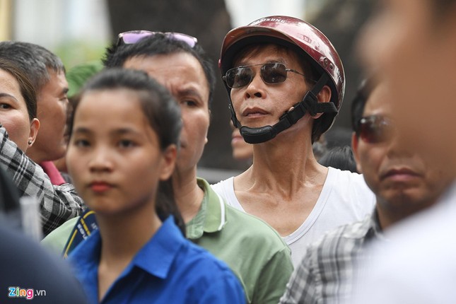 Sĩ tử vượt vũ môn, cha mẹ cũng bước vào "cuộc chiến" ảnh 2