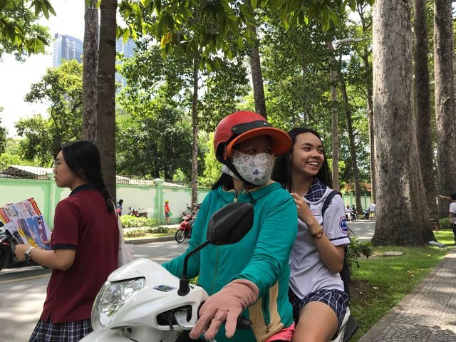 “Thi xong rồi, đi chơi thôi con!" ảnh 7
