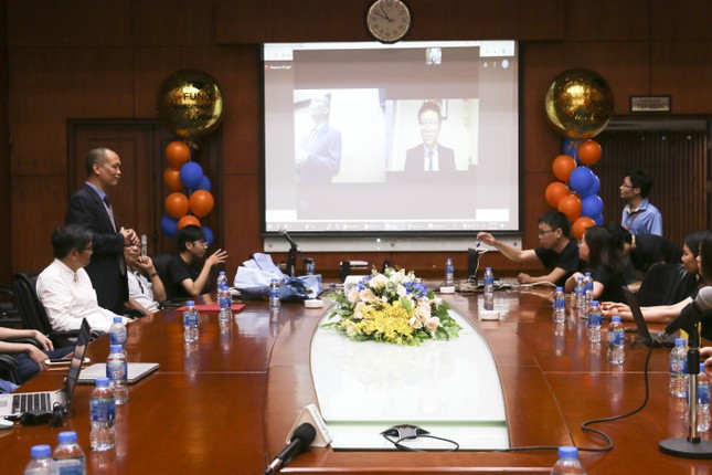 Sinh viên Việt Nam hoàn thành chương trình đại học trực tuyến chỉ sau 20 tháng ảnh 2