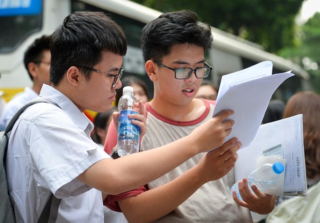 Điểm chuẩn của ĐH Bách Khoa TP.HCM có thể tăng từ 0,5 đến 1,5 ảnh 1