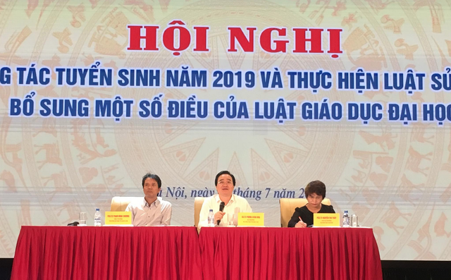 Bộ trưởng Phùng Xuân Nhạ: “Điểm thi môn Tiếng Anh, Lịch sử chưa chấp nhận được” ảnh 1