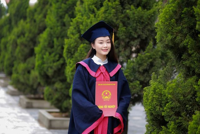 Nữ á khoa toàn quốc khối A mong muốn du học để thoát nghèo ảnh 5