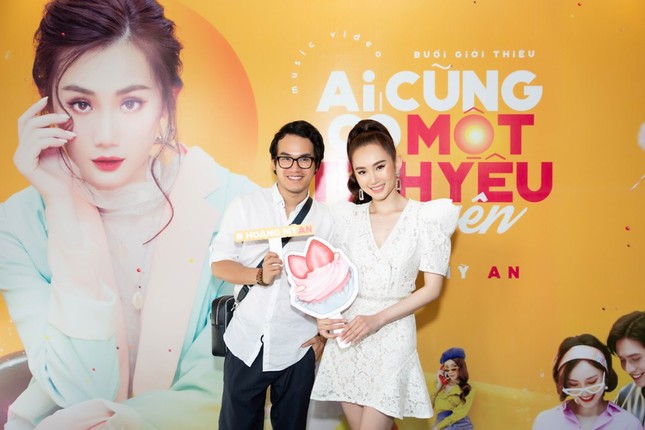Hoàng Mỹ An trở về Việt Nam, kết hợp cùng Trang Pháp ra mắt MV đầu tiên trong sự nghiệp ảnh 5