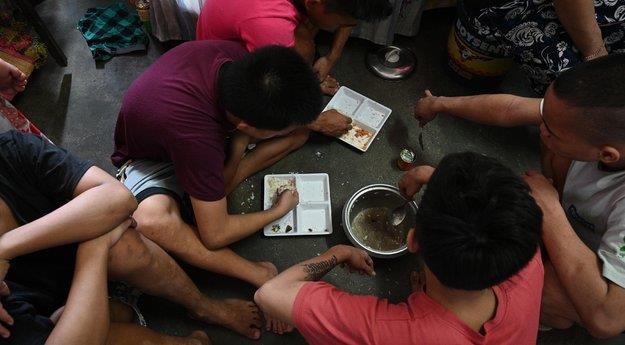 Trẻ em Philippines bị bạo hành, lạm dụng tại các "ngôi nhà hy vọng" ảnh 4