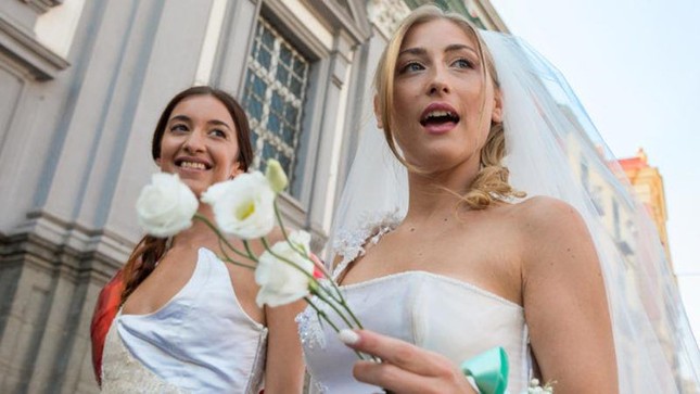 Bulgaria công nhận trường hợp hôn nhân đồng giới đầu tiên ảnh 1