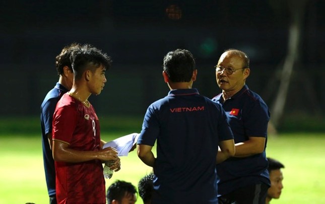 Giao chỉ tiêu cao cho đội U22 Việt Nam, VFF sắp nối lại đàm phán với ông Park ảnh 3