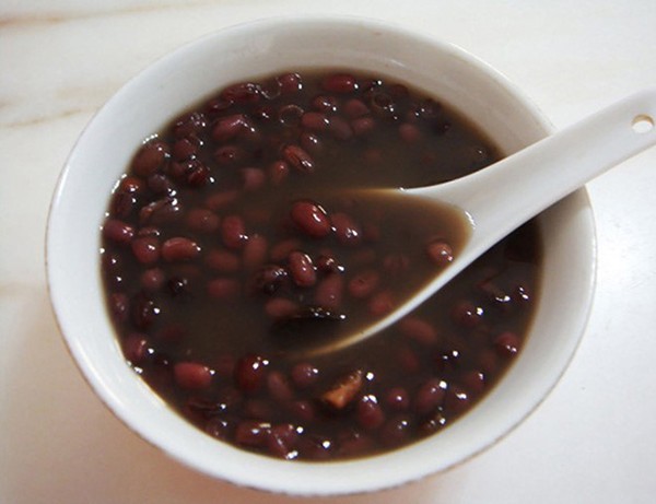 Ngày Thất Tịch: Hội F.A rủ nhau order chè đậu đỏ, trà sữa đậu đỏ nhưng "cháy hàng" liên tục ảnh 1