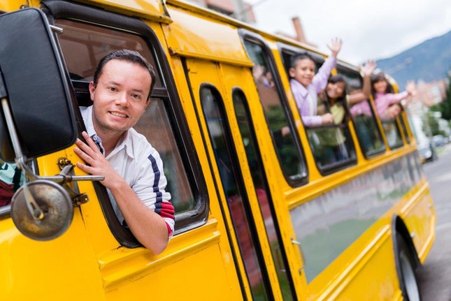 Tài xế đưa đón học sinh tại Mỹ: Không yêu trẻ con thì đừng làm ảnh 1