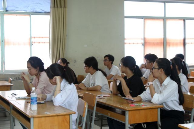 Nhiều trường đại học có điểm chuẩn trúng tuyển ở mức 13-14 ảnh 1