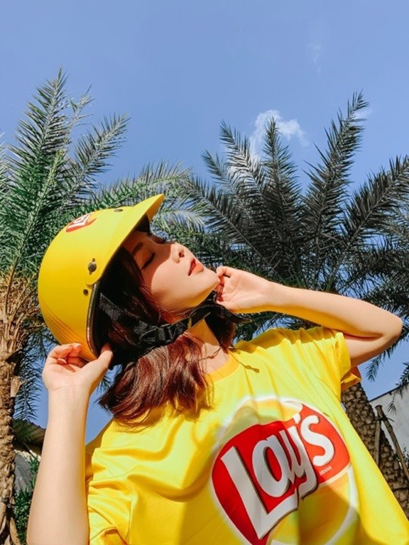 "Phủ vàng" MXH, Ribi Sachi và dàn hot teen hưởng ứng: "Lay's - Ngày vàng lan toả niềm vui" ảnh 1