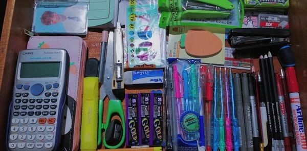 Teen rủ nhau khoe đồ dùng học tập: Bút thước nhiều vô kể, lại còn đồng bộ màu sắc ảnh 10