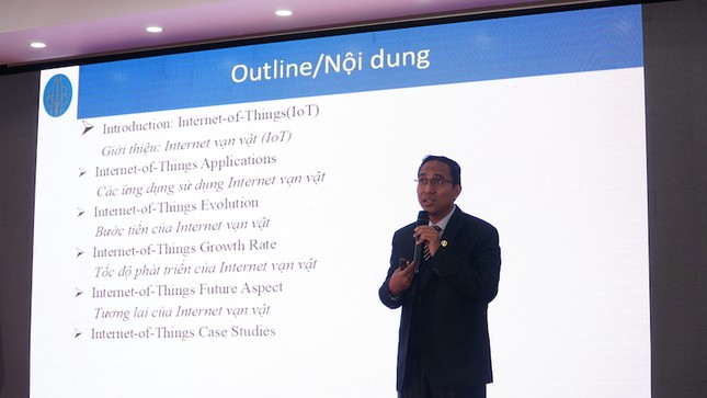 Sinh viên và diễn giả từ nhiều quốc gia đến Việt Nam tham dự ngày hội IoT ảnh 2