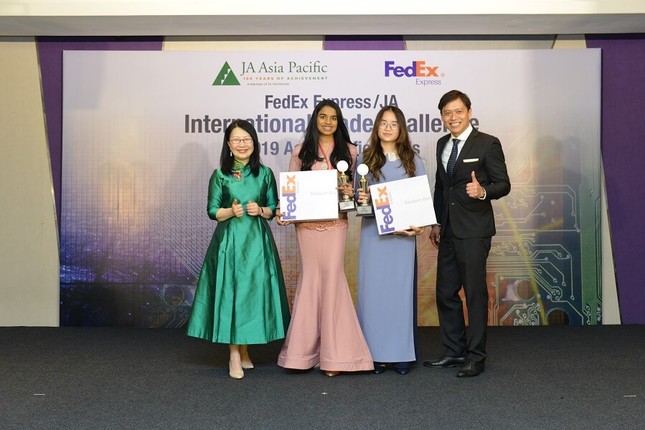 Nữ sinh Việt Nam đạt giải tại "Cuộc thi Thách thức Thương mại Quốc tế Châu Á – Thái Bình Dương" ảnh 2