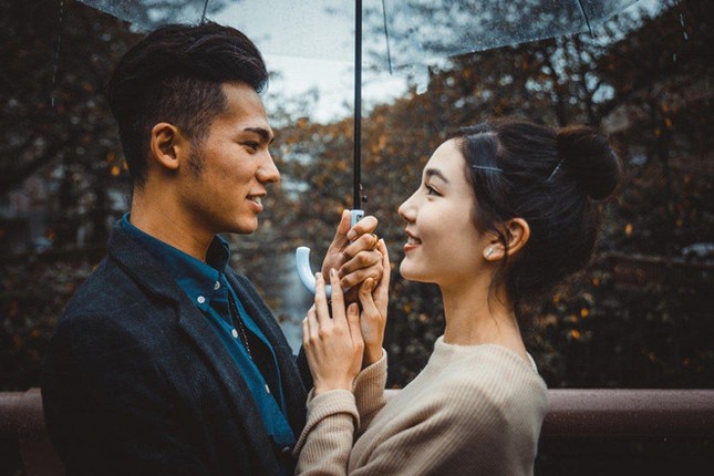 Giới trẻ Singapore ngại yêu đương, chỉ cần thuê người hẹn hò theo giờ ảnh 1